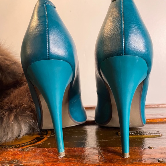 Teal Leather Silver Toe pumps by diba boutique - Picture 9 of 10
